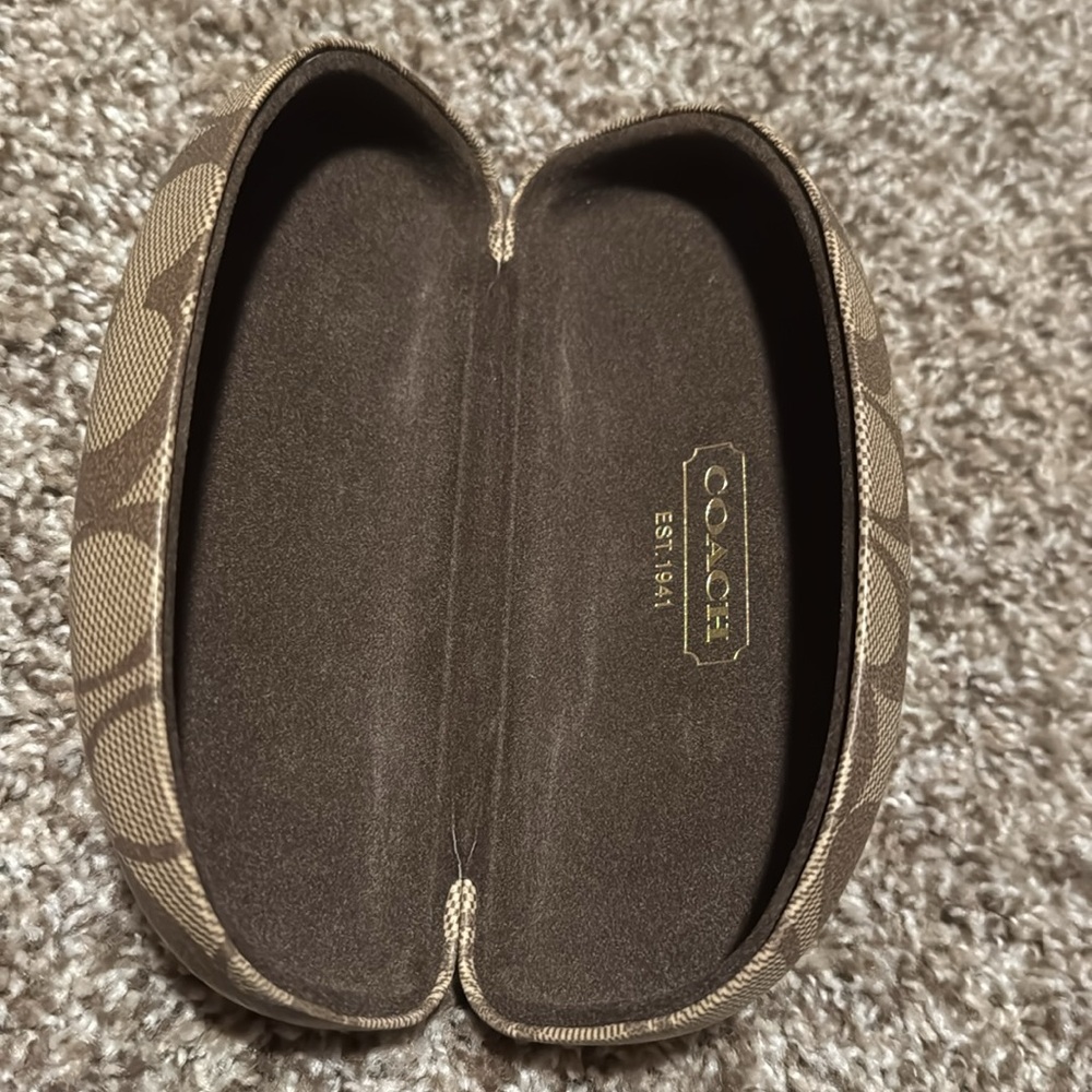 Coach hard-side glasses / sunglasses case - EUC! - Picture 4 of 11
